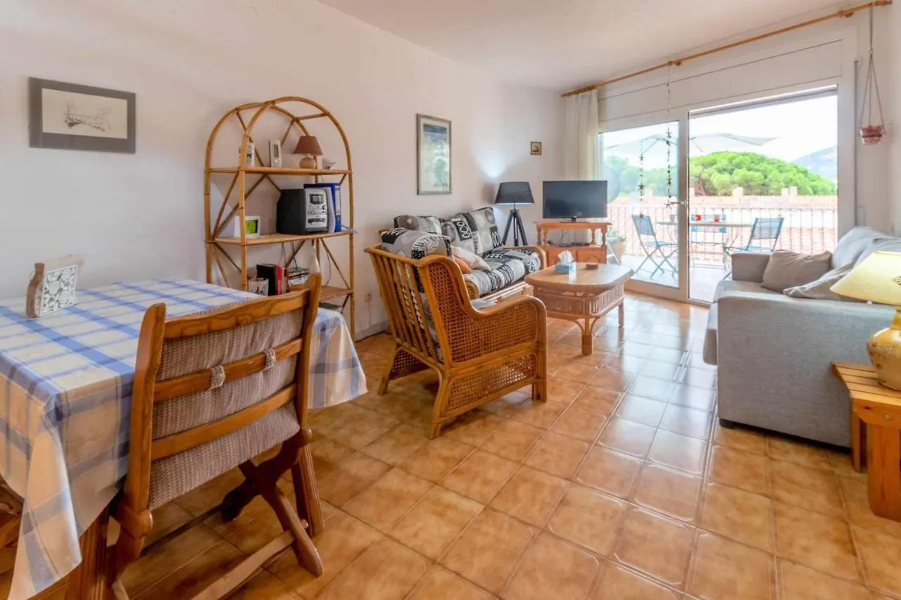 Carboneras 59 Bonito Apartamento Con Terraza Llanca Spain